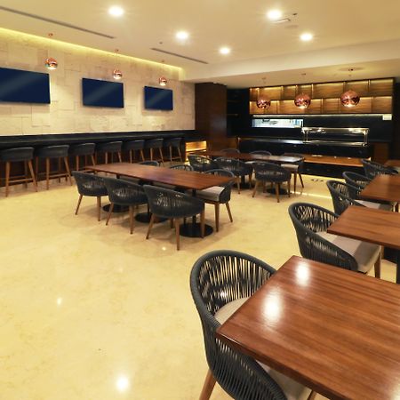 Holiday Inn & Suites - Puerto Vallarta Marina & Golf By Ihg エクステリア 写真