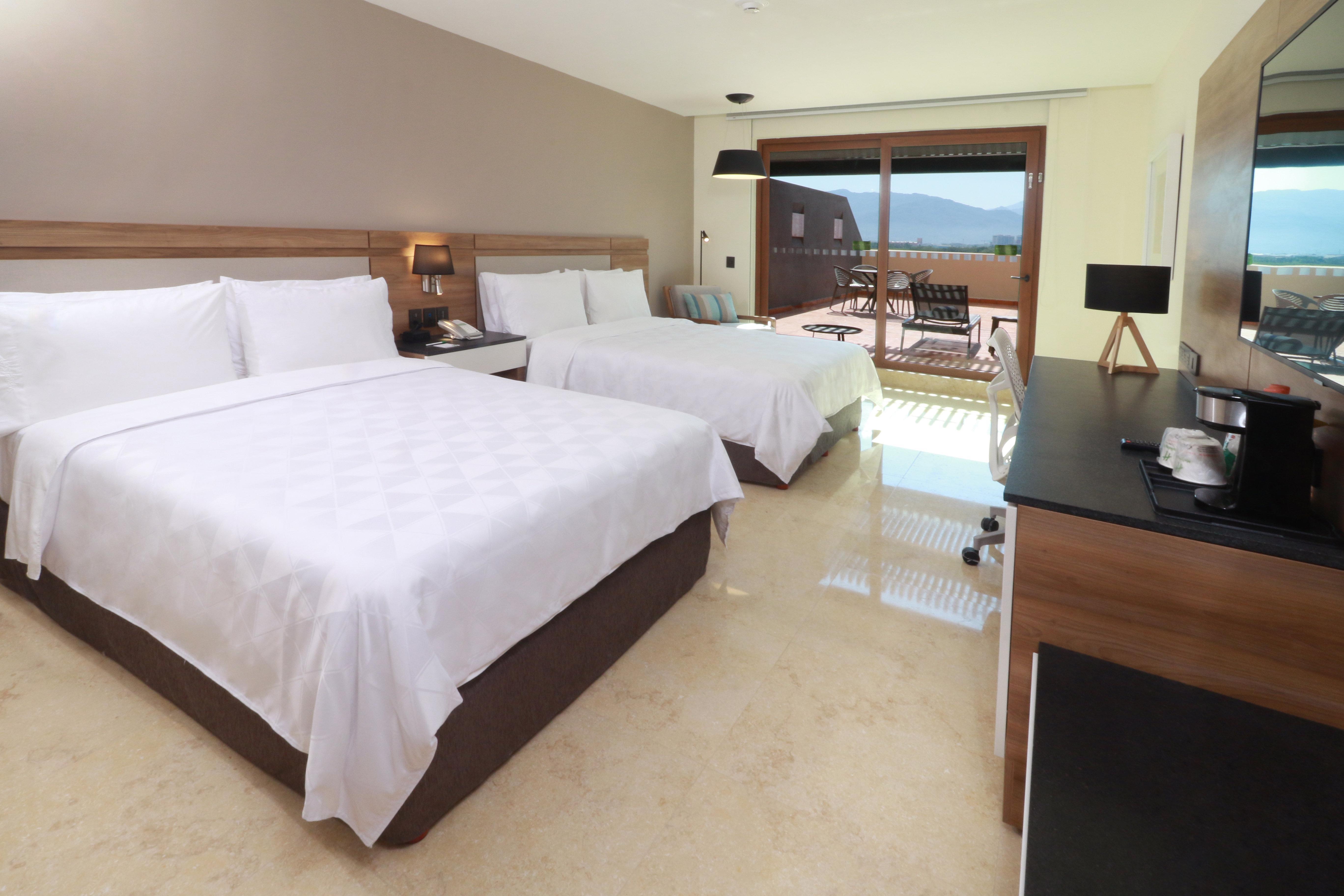 Holiday Inn & Suites - Puerto Vallarta Marina & Golf, An Ihg Hotel エクステリア 写真