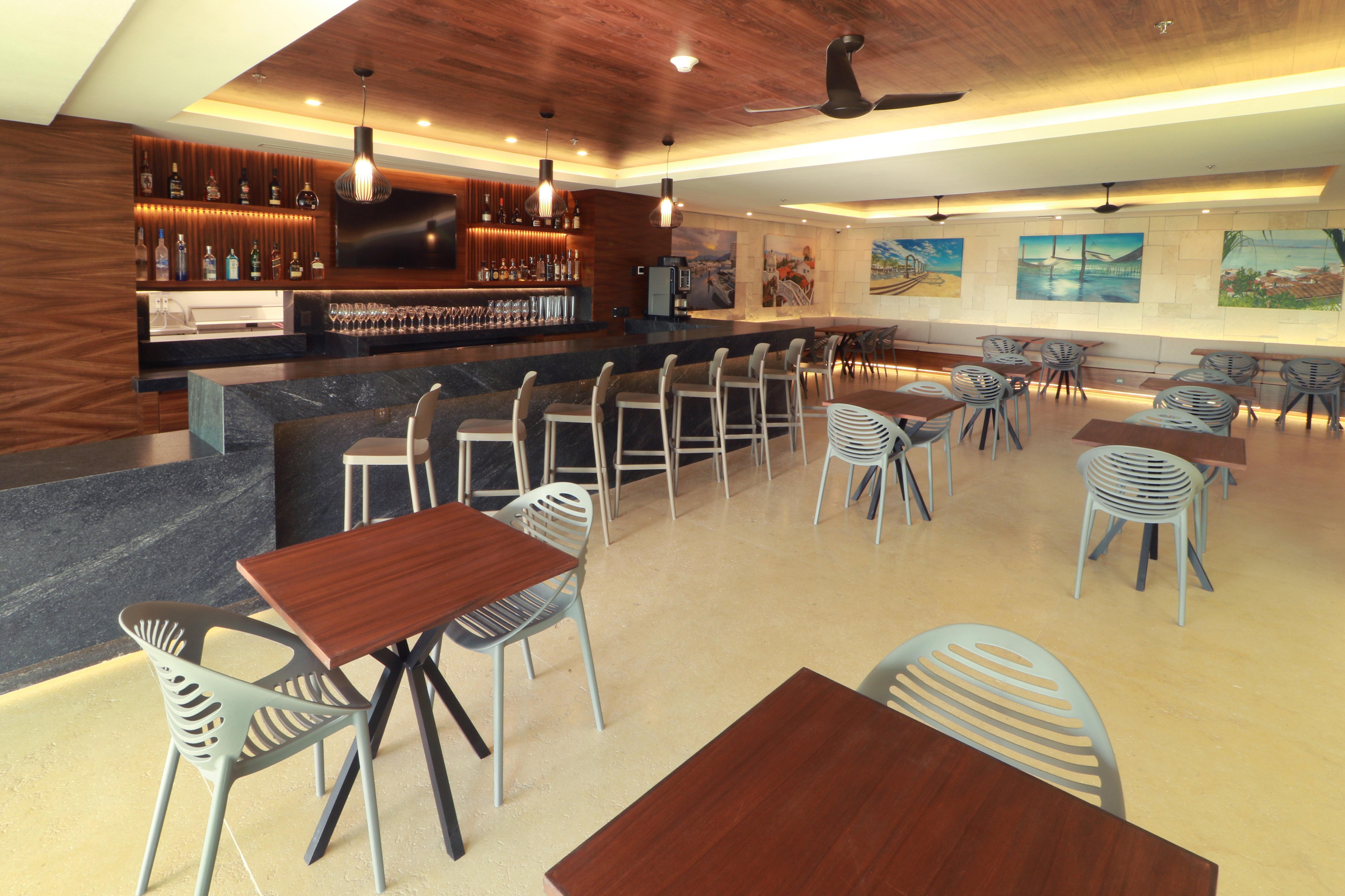 Holiday Inn & Suites - Puerto Vallarta Marina & Golf By Ihg エクステリア 写真