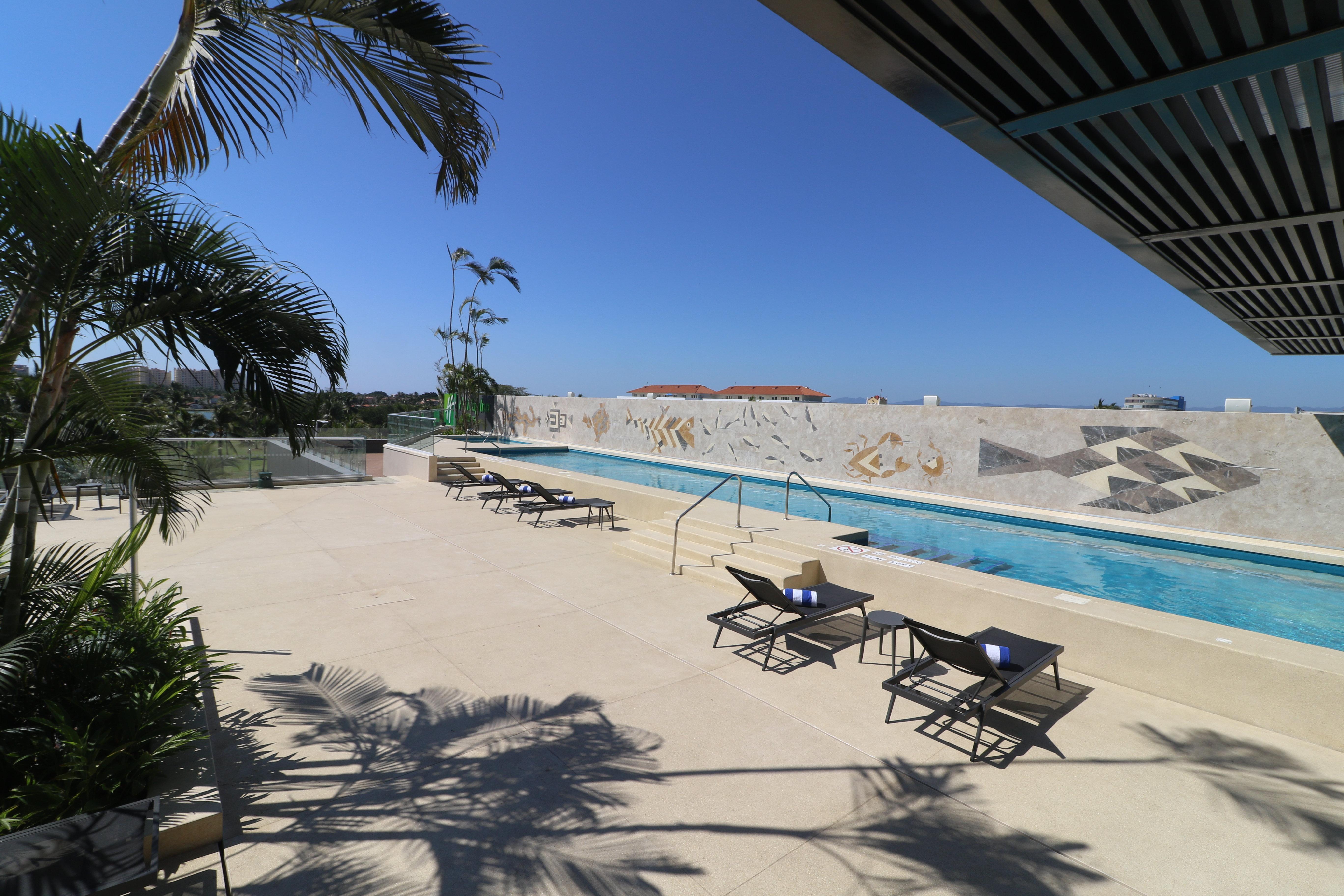 Holiday Inn & Suites - Puerto Vallarta Marina & Golf By Ihg エクステリア 写真