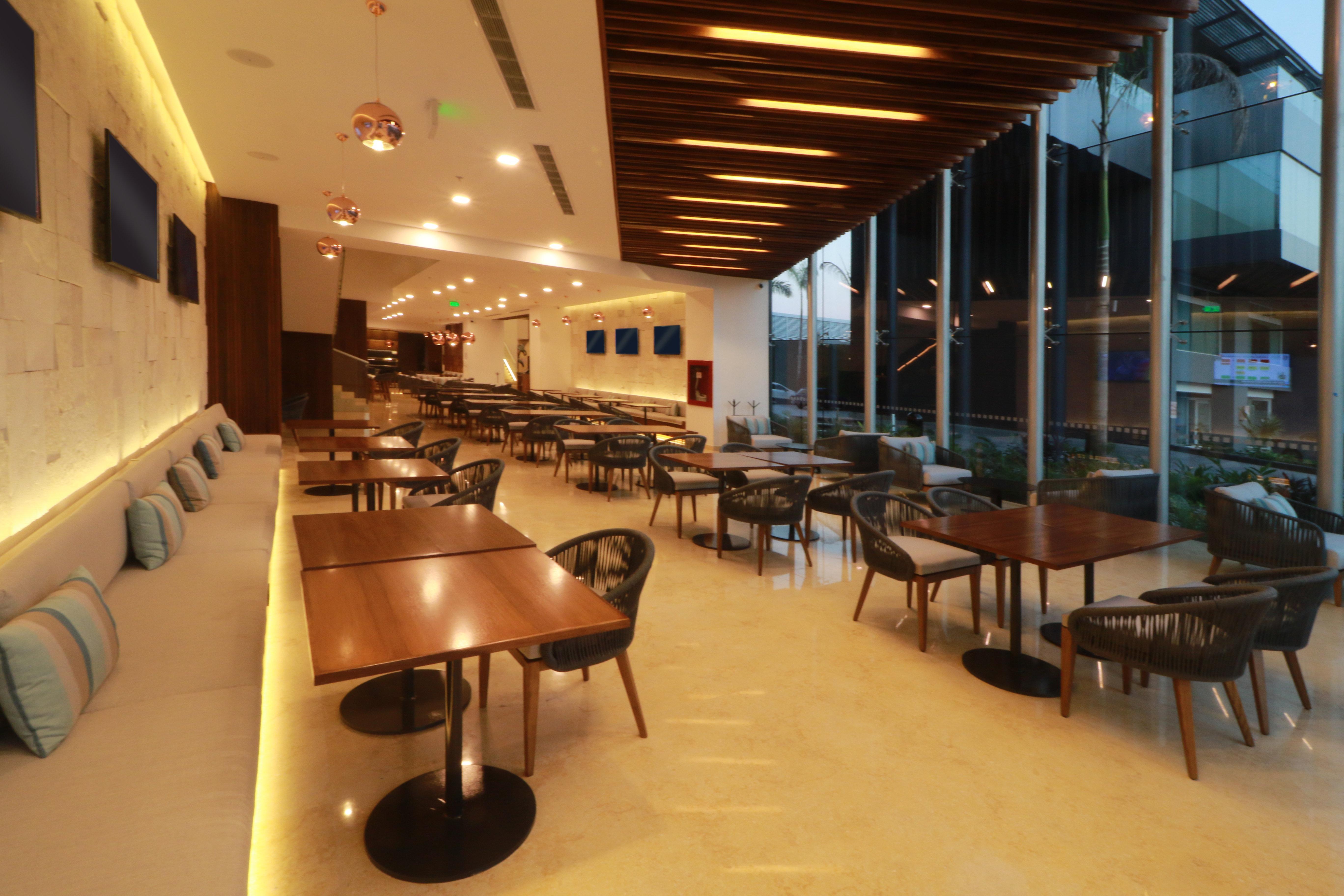 Holiday Inn & Suites - Puerto Vallarta Marina & Golf By Ihg エクステリア 写真