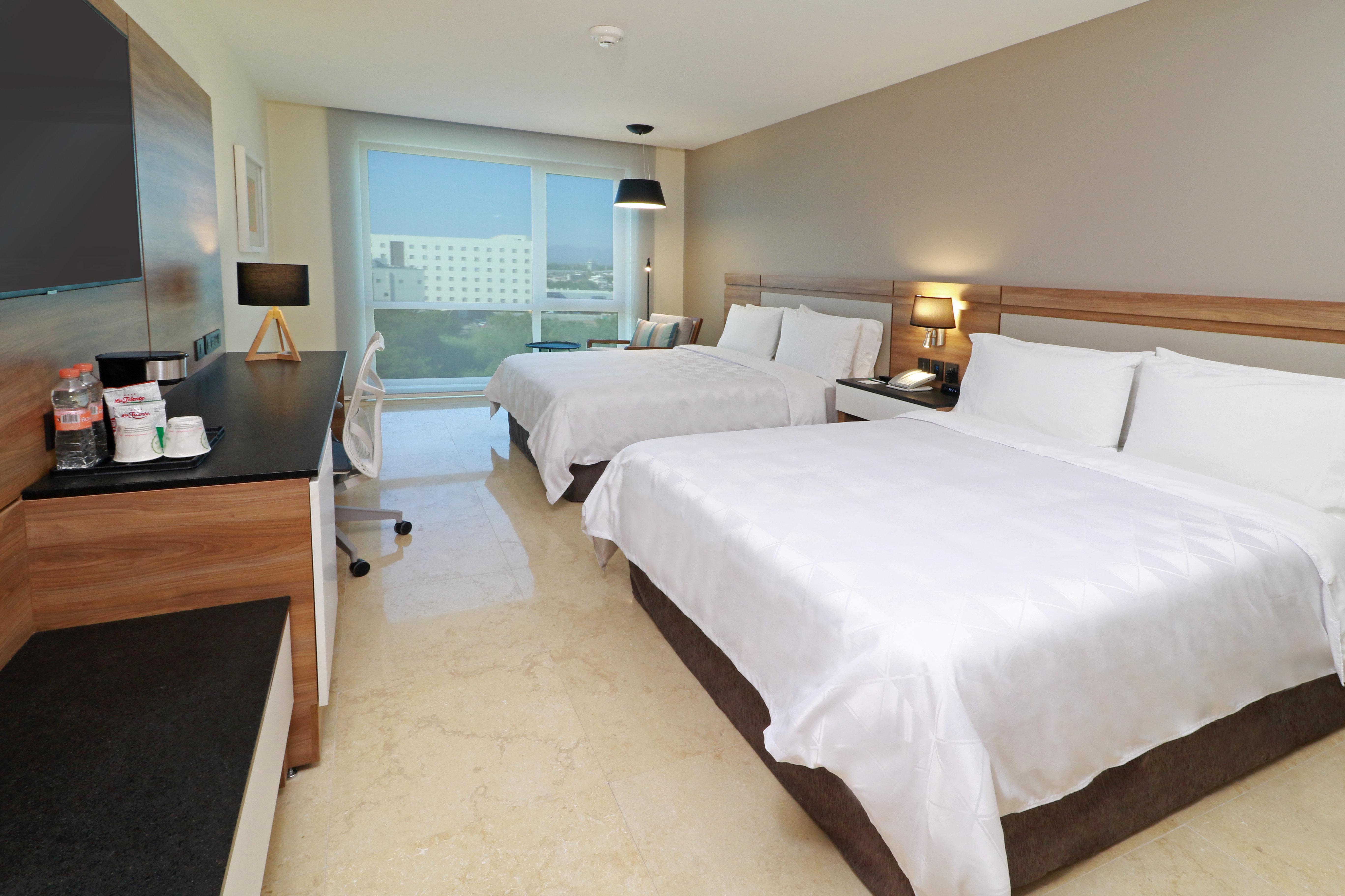 Holiday Inn & Suites - Puerto Vallarta Marina & Golf, An Ihg Hotel エクステリア 写真